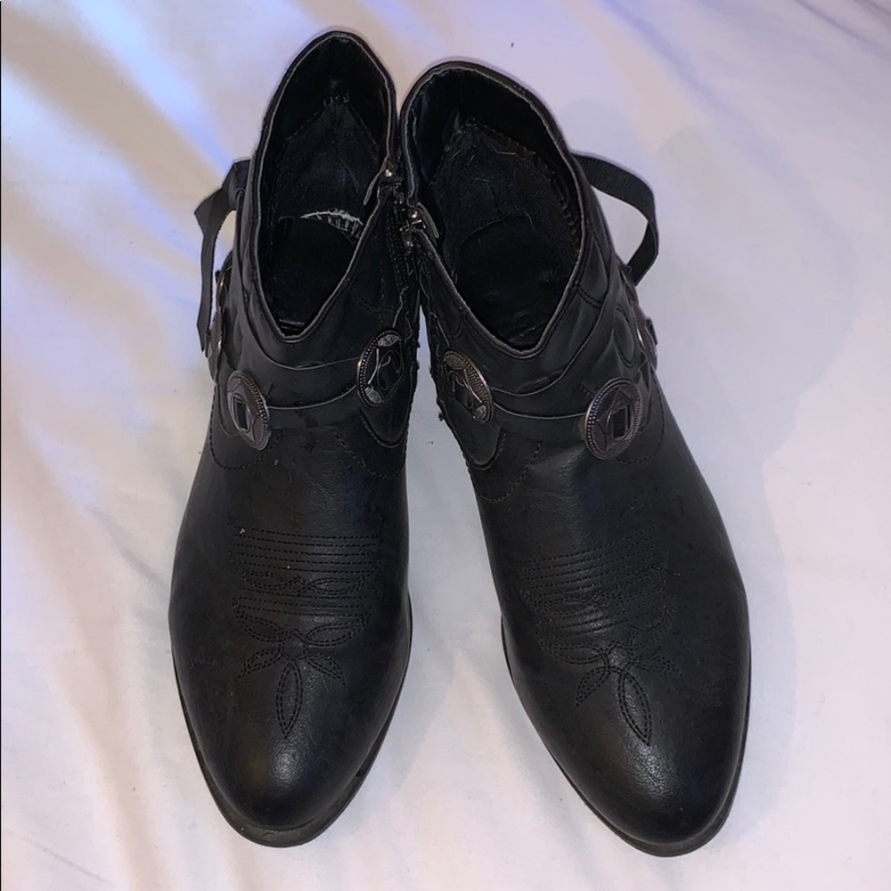 Women’s Booties